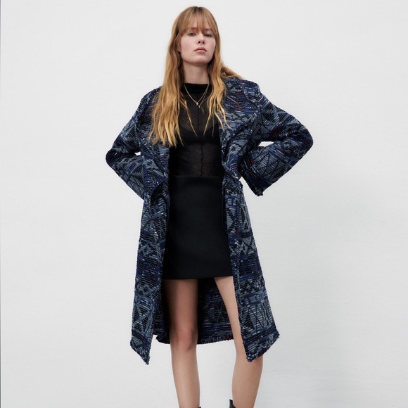 ZARA Fluid jacquard coat with lapel collar and long sleeves. LIMITED EDITION Med - Picture 3 of 10